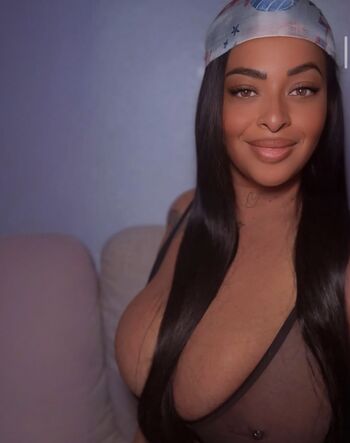 Full leaked Mimibad private onlyfans photo