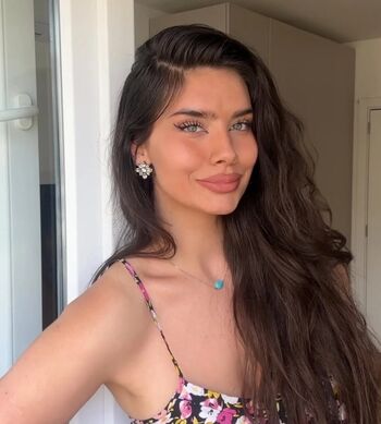 Full leaked Mina leenovic private onlyfans photo