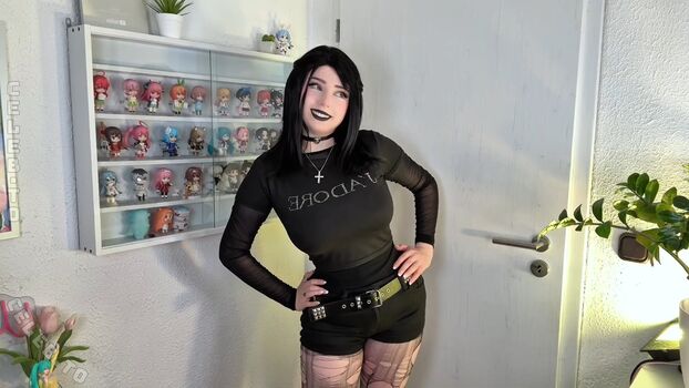 Full leaked Mina min private onlyfans photo