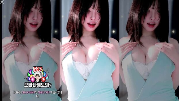 Full leaked Mina private onlyfans photo