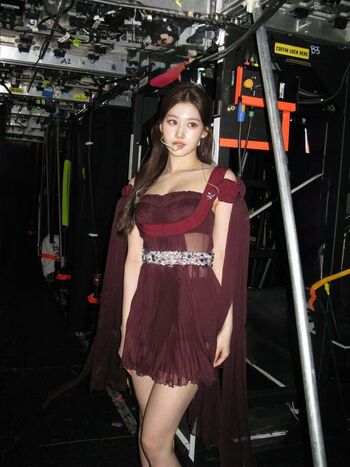 Full leaked Minatozaki sana page private onlyfans photo