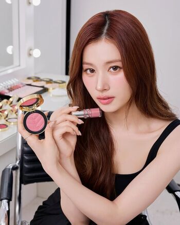 Minatozaki Sana