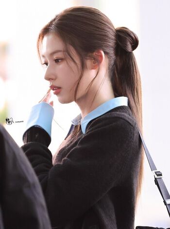 Full leaked Minatozaki sana page private onlyfans photo