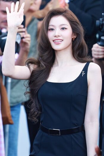 Full leaked Minatozaki sana page private onlyfans photo