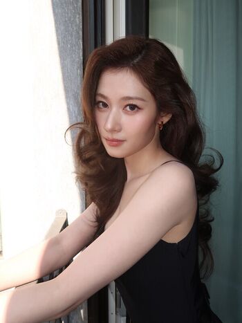 Full leaked Minatozaki sana page private onlyfans photo