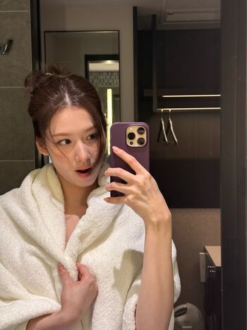 Full leaked Minatozaki sana private onlyfans photo