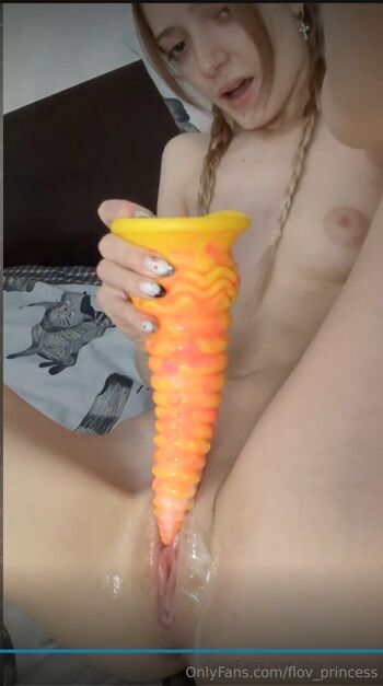 Full leaked Mini devil private onlyfans photo