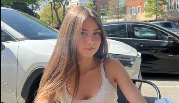 Full leaked Minicaryn page private onlyfans photo