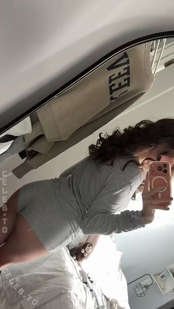 Full leaked Minicaryn private onlyfans photo
