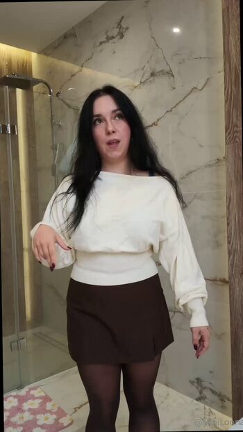 Full leaked Miniloonaa private onlyfans photo