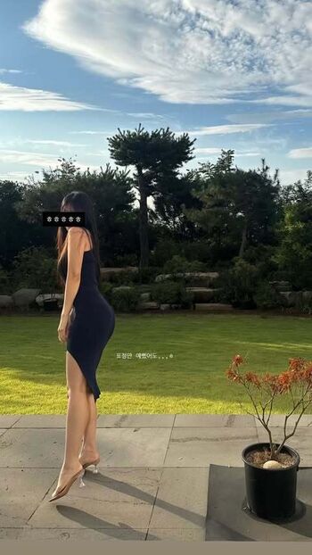 Full leaked Minimini private onlyfans photo