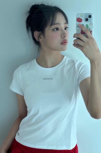 Full leaked Minji private onlyfans photo