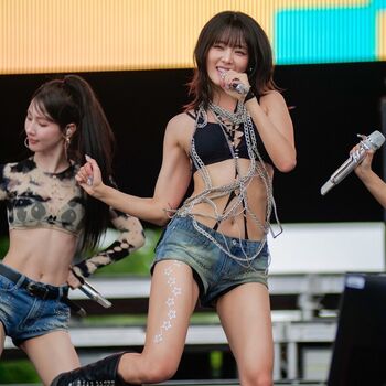 Minnie (Nicha Yontararak - I-dle