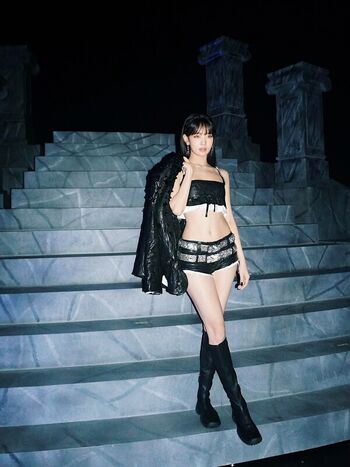 Minnie (Nicha Yontararak - I-dle