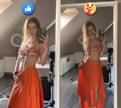 Full leaked Mira  page private onlyfans photo