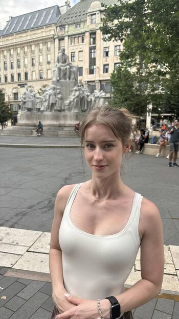 Full leaked Mira  page private onlyfans photo