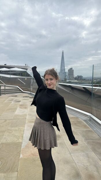 Full leaked Mira  page private onlyfans photo