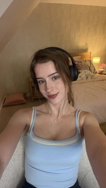 Full leaked Mira  page private onlyfans photo