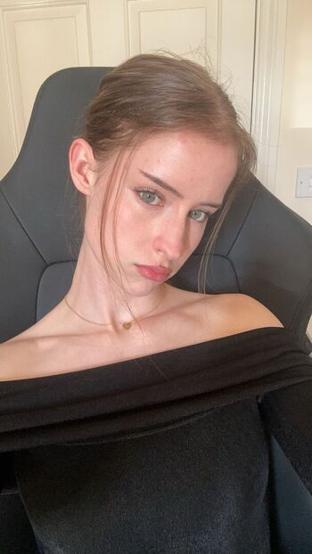 Full leaked Mira  page private onlyfans photo