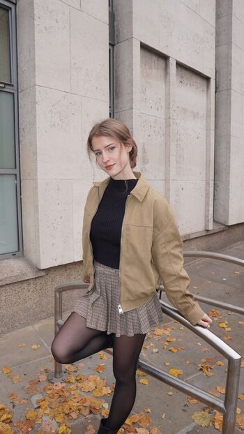 Full leaked Mira  page private onlyfans photo