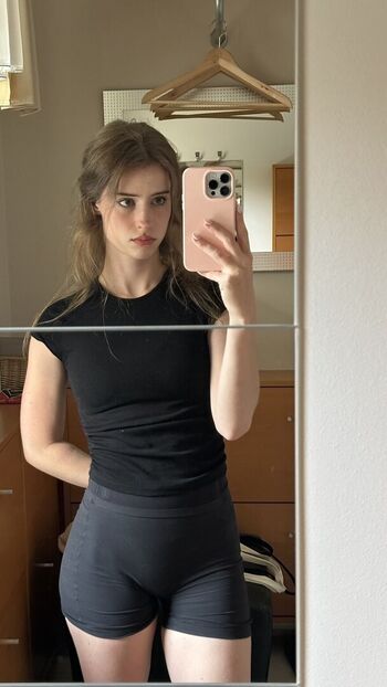 Full leaked Mira  page private onlyfans photo