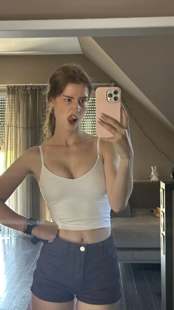 Full leaked Mira  page private onlyfans photo