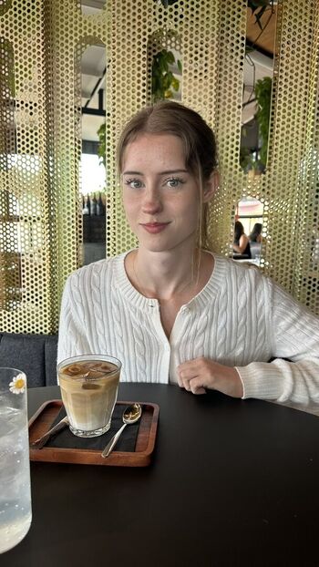 Full leaked Mira private onlyfans photo