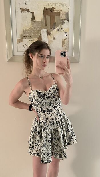 Full leaked Mira private onlyfans photo