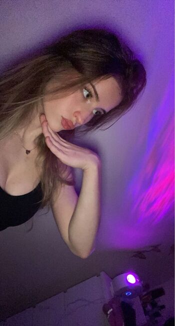 Full leaked Mira page private onlyfans photo