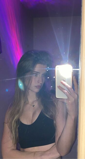 Full leaked Mira page private onlyfans photo