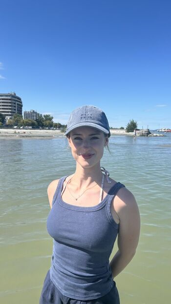 Full leaked Mira page private onlyfans photo