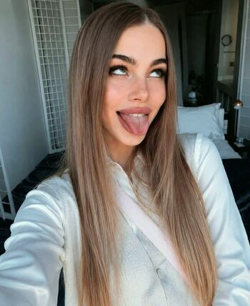 Full leaked Mira levels private onlyfans photo