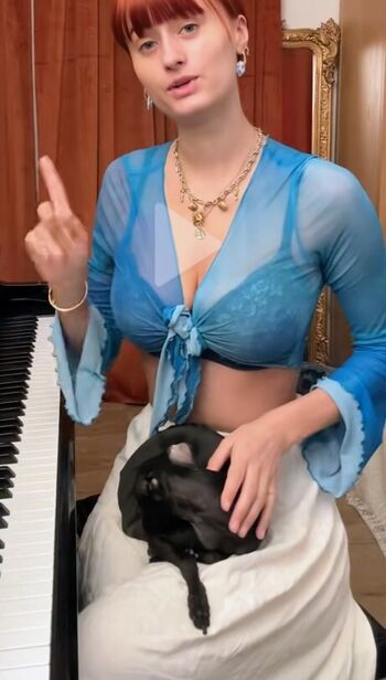 Full leaked Mira miraliszt private onlyfans photo