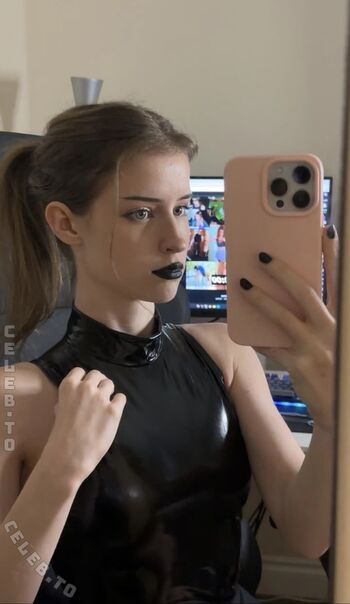 Full leaked Mira szalma page private onlyfans photo