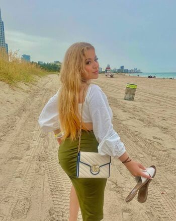 Full leaked Miranda private onlyfans photo