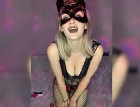 Full leaked Miras page private onlyfans photo
