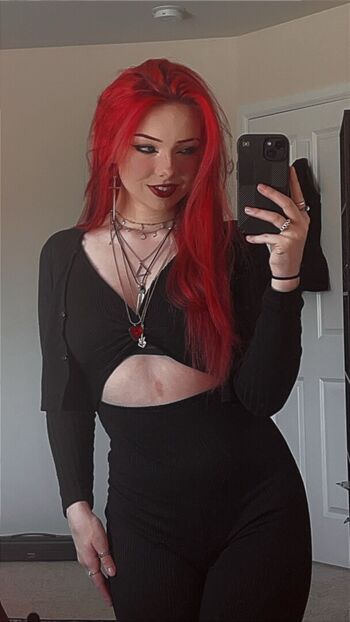 Full leaked Miserrablee private onlyfans photo