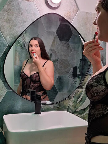 Full leaked Miss flo private onlyfans photo