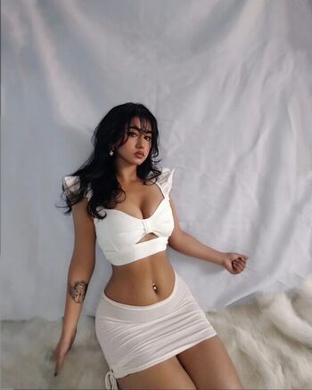 Full leaked Miss mahat private onlyfans photo