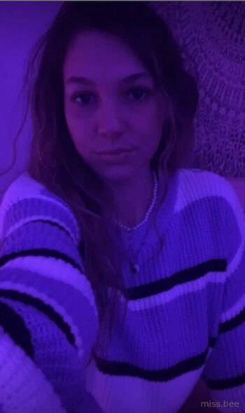 Full leaked Miss x bee private onlyfans photo