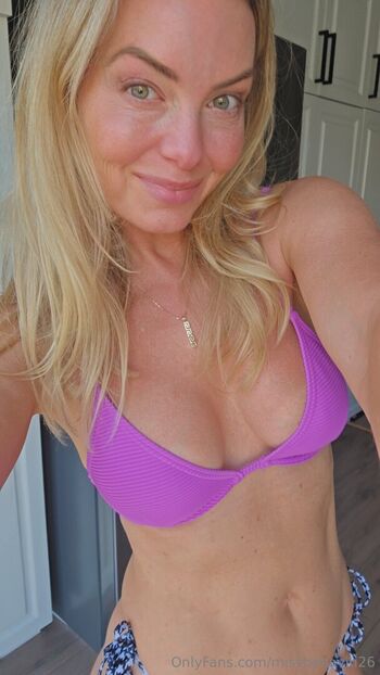 Full leaked Missbehavin private onlyfans photo