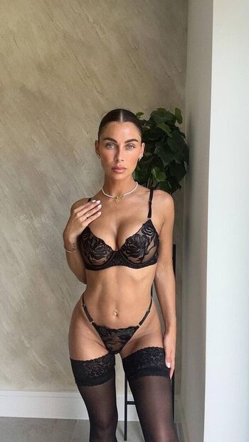 Full leaked Misscallyjane private onlyfans photo