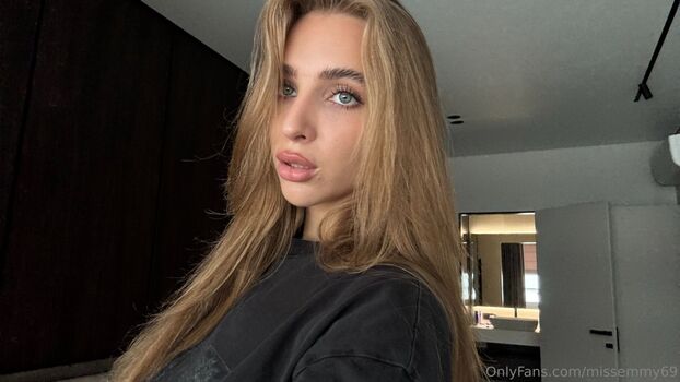 Full leaked Missemmy private onlyfans photo