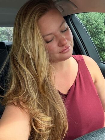 Full leaked Missmadlove private onlyfans photo