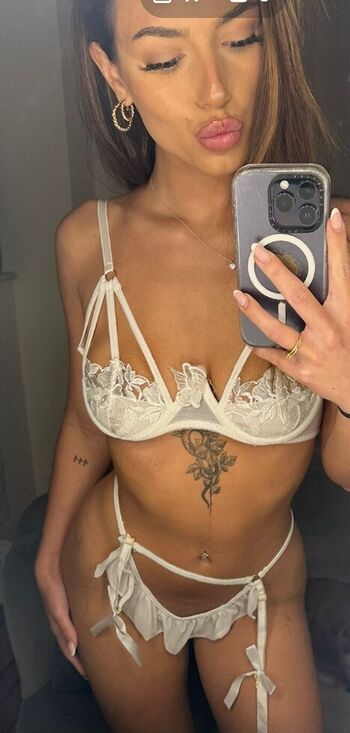 missshelly_44