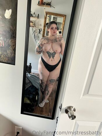 Full leaked Mistressbatty private onlyfans photo