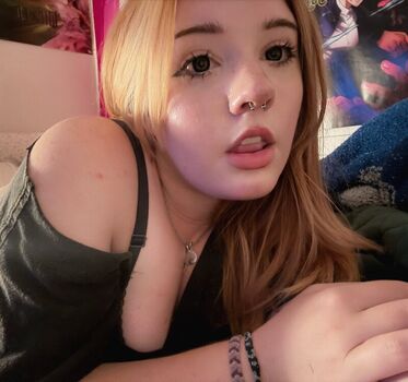 Full leaked Mistyeris private onlyfans photo