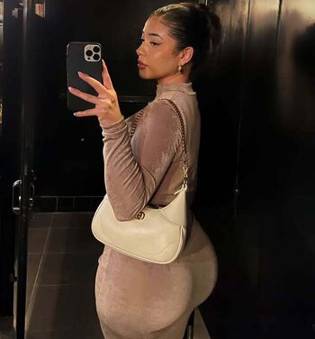 Full leaked Mitochnmia private onlyfans photo