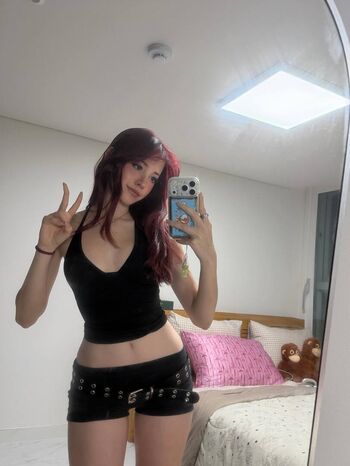 Full leaked Miveilles private onlyfans photo