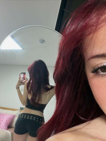 Full leaked Miveilles private onlyfans photo